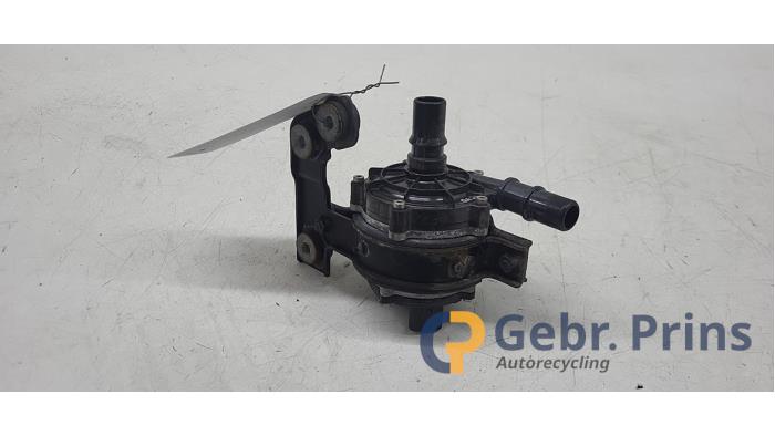Begagnade Extra vattenpump Hyundai Ioniq 5 (NE) 73 kWh AWD Pris € 50,00 Marginaltabell erbjuds av Autorec. Gebr. Prins b.v.