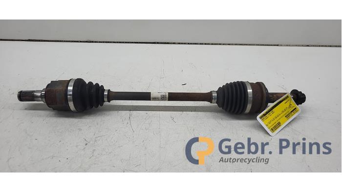 Gebrauchte Antriebswelle links vorne Kia Picanto (JA) 1.0 DPi 12V Preis € 50,00 Margenregelung angeboten von Autorec. Gebr. Prins b.v.