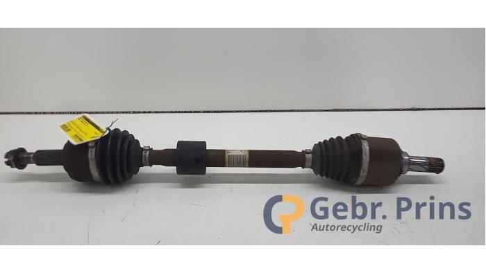 Usados Eje de transmisión izquierda delante Renault Megane IV Estate (RFBK) 1.5 Energy dCi 110 Precio € 100,00 Norma de margen ofrecido por Autorec. Gebr. Prins b.v.