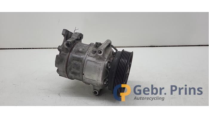 Gebrauchte Klimapumpe Renault Megane IV Estate (RFBK) 1.5 Energy dCi 110 Preis € 100,00 Margenregelung angeboten von Autorec. Gebr. Prins b.v.