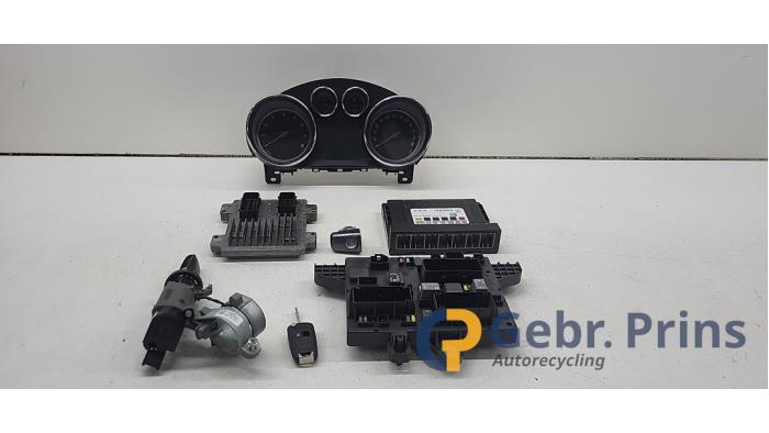 Used Ignition lock + computer Opel Astra J Sports Tourer (PD8/PE8/PF8) 1.4 16V ecoFLEX Price € 125,00 Margin scheme offered by Autorec. Gebr. Prins b.v.