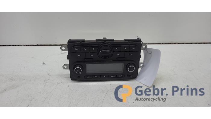 Begagnade Radio Smart Forfour (453) Electric Drive, EQ Pris € 150,00 Marginaltabell erbjuds av Autorec. Gebr. Prins b.v.