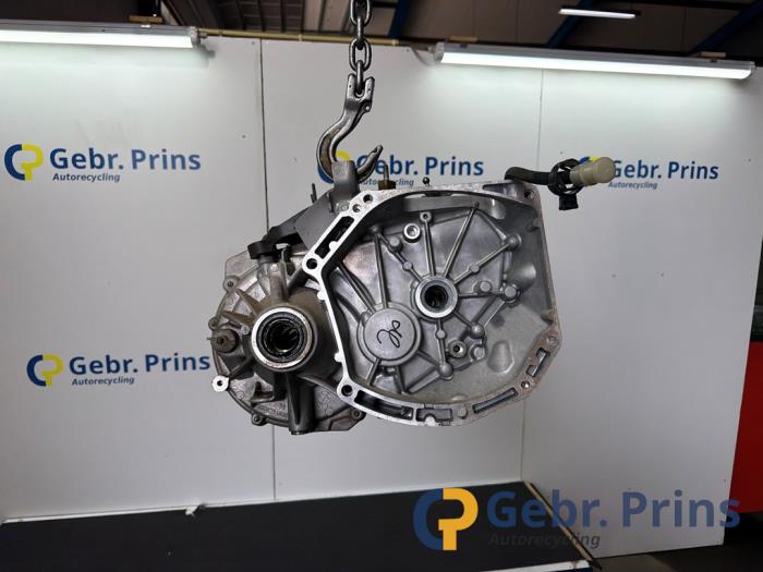 Gebrauchte Getriebe Renault Zoé (AG) R90 Preis € 750,00 Margenregelung angeboten von Autorec. Gebr. Prins b.v.