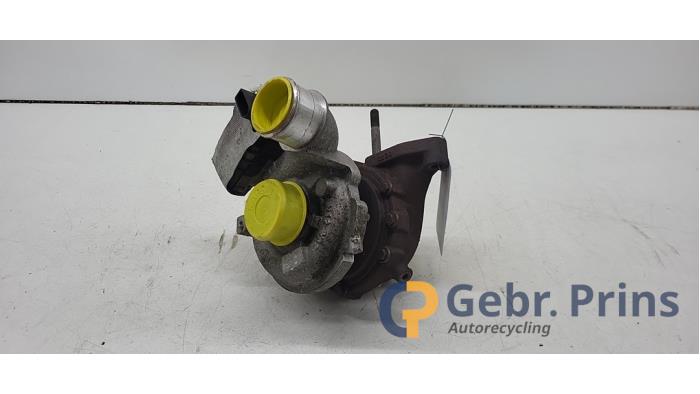 Gebrauchte Turbo Kia Sorento II (XM) 2.2 CRDi 16V VGT 4x2 Preis € 250,00 Margenregelung angeboten von Autorec. Gebr. Prins b.v.