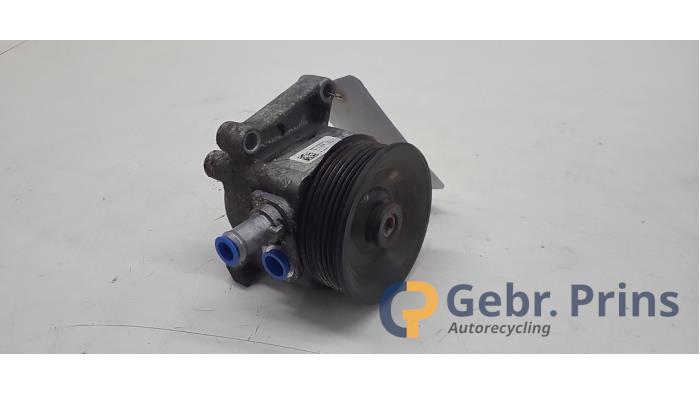 Usagé Pompe de direction Fiat Ducato (250) 2.3 D 120 Multijet Prix € 90,75 Prix TTC proposé par Autorec. Gebr. Prins b.v.