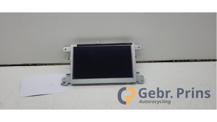 Begagnade Innerdisplay Audi A4 Avant (B8) 1.8 TFSI 16V Pris € 100,00 Marginaltabell erbjuds av Autorec. Gebr. Prins b.v.