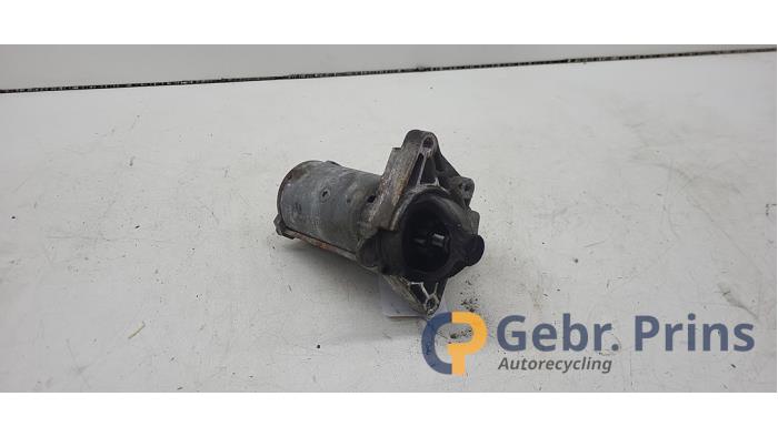 Begagnade Startmotor Opel Vivaro 2.0 CDTI 16V Pris € 48,40 Inklusive moms erbjuds av Autorec. Gebr. Prins b.v.
