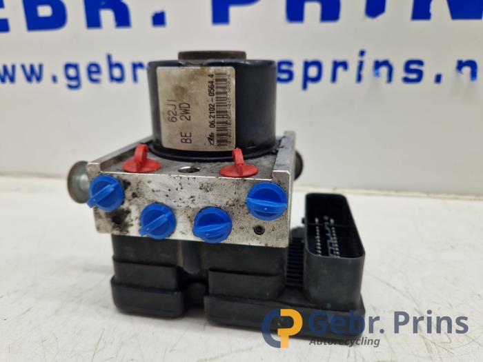Begagnade ABS-pump Suzuki Swift (ZA/ZC/ZD1/2/3/9) 1.5 VVT 16V Pris € 150,00 Marginaltabell erbjuds av Autorec. Gebr. Prins b.v.