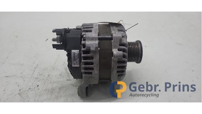 Dynamo d'un Nissan Micra (K14) 0.9 IG-T 12V 2018