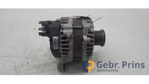 Dynamo d'un Nissan Micra (K14) 0.9 IG-T 12V 2018
