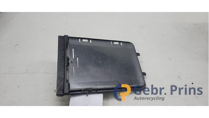 Gebrauchte Telefon Interface Nissan Micra (K14) 0.9 IG-T 12V Preis € 50,00 Margenregelung angeboten von Autorec. Gebr. Prins b.v.