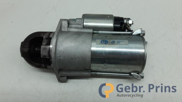 Gebrauchte Anlasser Kia Carens III (FG) 2.0i CVVT 16V Preis € 30,00 Margenregelung angeboten von Autorec. Gebr. Prins b.v.