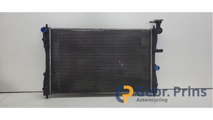 Usagé Radiateur Mitsubishi Colt (Z2/Z3) 1.3 16V Prix € 35,00 Règlement à la marge proposé par Autorec. Gebr. Prins b.v.