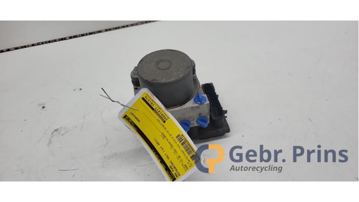 Begagnade ABS-pump Mitsubishi Colt (Z2/Z3) 1.3 16V Pris € 40,00 Marginaltabell erbjuds av Autorec. Gebr. Prins b.v.