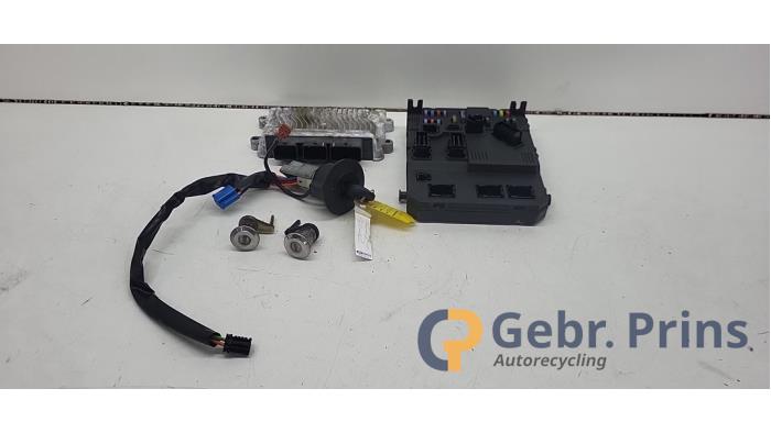 Used Ignition lock + computer Peugeot 206+ (2L/M) 1.4 XS Price € 100,00 Margin scheme offered by Autorec. Gebr. Prins b.v.