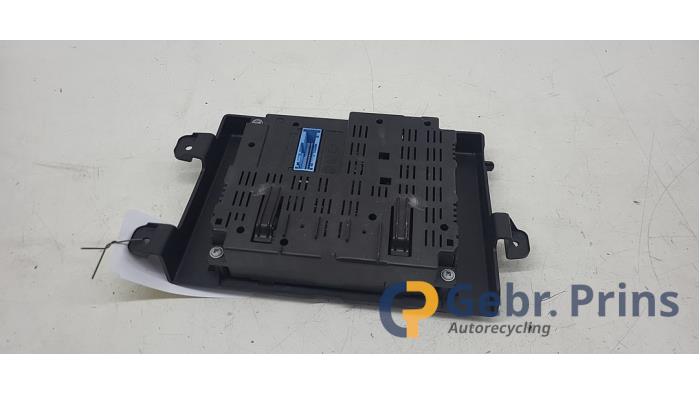 Begagnade Bluetooth-modul Fiat Punto III (199) 0.9 TwinAir Turbo 100 Pris € 100,00 Marginaltabell erbjuds av Autorec. Gebr. Prins b.v.