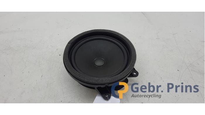 Używane Glosnik Volvo S90 II 2.0 T5 16V Cena € 25,00 Procedura marży oferowane przez Autorec. Gebr. Prins b.v.