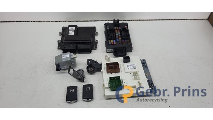 Used Ignition lock + computer Volvo S90 II 2.0 T5 16V Price € 275,00 Margin scheme offered by Autorec. Gebr. Prins b.v.