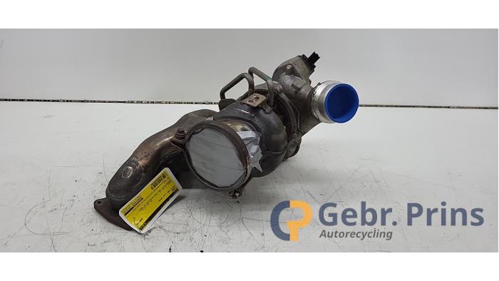 Używane Turbo Volvo S90 II 2.0 T5 16V Cena € 400,00 Procedura marży oferowane przez Autorec. Gebr. Prins b.v.