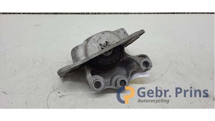 Used Engine mount Volvo S90 II 2.0 T5 16V Price € 35,00 Margin scheme offered by Autorec. Gebr. Prins b.v.