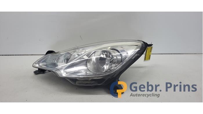Używane Reflektor lewy Citroen C3 (SC) 1.6 16V VTi 120 Cena € 60,00 Procedura marży oferowane przez Autorec. Gebr. Prins b.v.