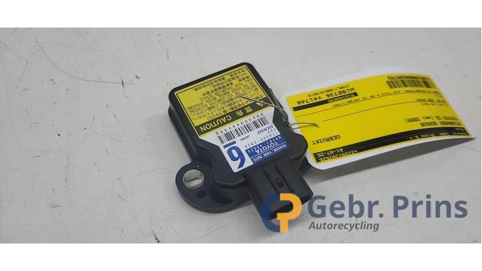 Begagnade Styrvinkelsensor Toyota iQ 1.0 12V VVT-i Pris € 25,00 Marginaltabell erbjuds av Autorec. Gebr. Prins b.v.