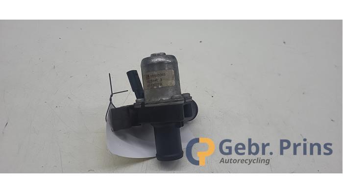 Begagnade Extra vattenpump Opel Meriva (B) 1.4 Turbo 16V ecoFLEX Pris € 25,00 Marginaltabell erbjuds av Autorec. Gebr. Prins b.v.