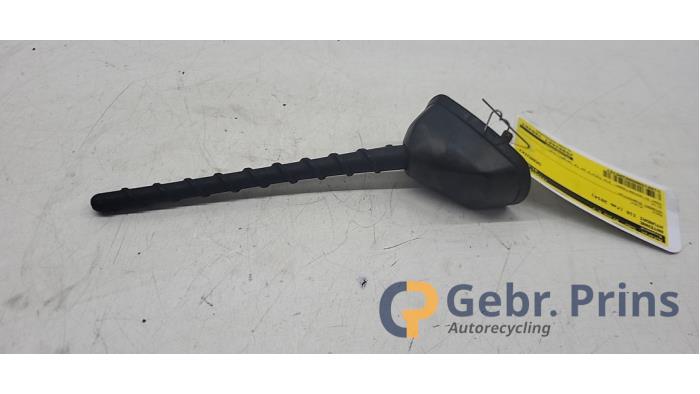 Używane Antena Hyundai i10 (B5) 1.0 12V Cena € 25,00 Procedura marży oferowane przez Autorec. Gebr. Prins b.v.
