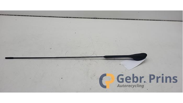 Używane Antena Ford Transit Courier 1.5 TDCi 75 Cena € 24,20 Z VAT oferowane przez Autorec. Gebr. Prins b.v.