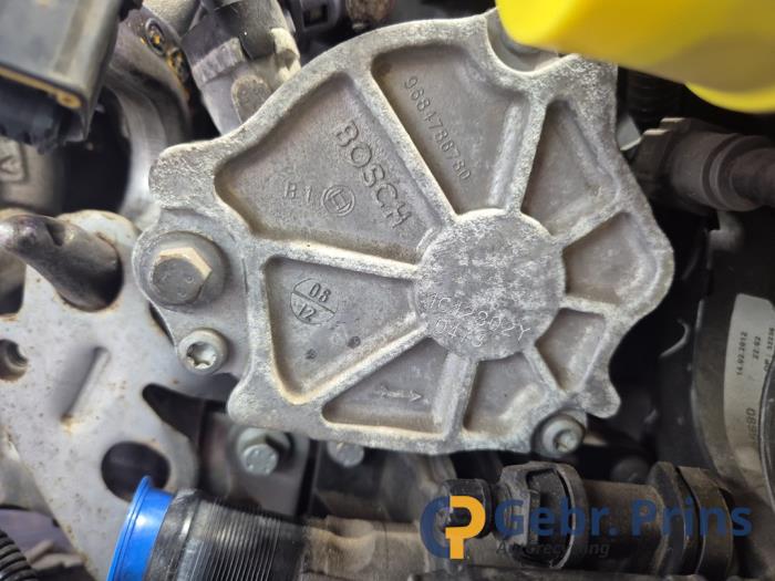 Engine from a Peugeot Partner (GC/GF/GG/GJ/GK) 1.6 HDI 75 Phase 1 2013