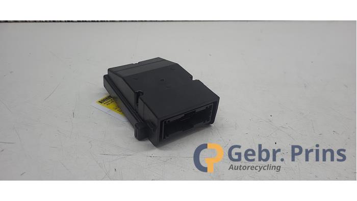 Używane Modul (rózne) Volvo EX30 Single Motor Extended Range 69 kWh Cena € 250,00 Procedura marży oferowane przez Autorec. Gebr. Prins b.v.