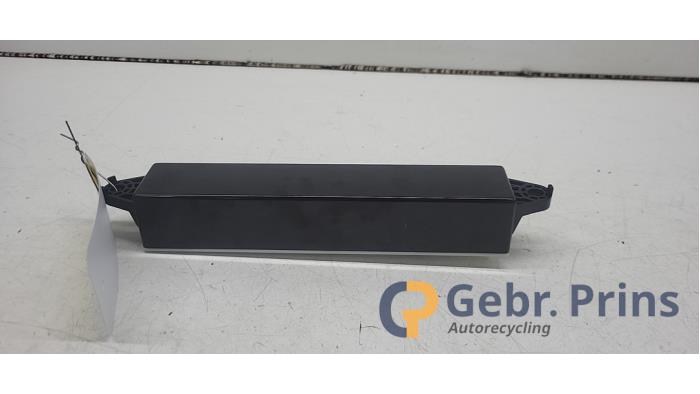 Używane Antena Volvo EX30 Single Motor Extended Range 69 kWh Cena € 50,00 Procedura marży oferowane przez Autorec. Gebr. Prins b.v.