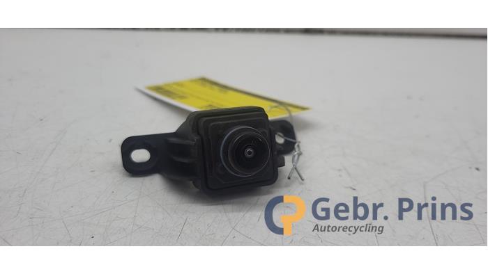 Begagnade Backkamera Volvo EX30 Single Motor Extended Range 69 kWh Pris € 125,00 Marginaltabell erbjuds av Autorec. Gebr. Prins b.v.