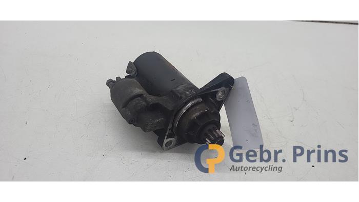 Usagé Démarreur Volkswagen Caddy III (2KA,2KH,2CA,2CH) 2.0 SDI Prix € 42,35 Prix TTC proposé par Autorec. Gebr. Prins b.v.