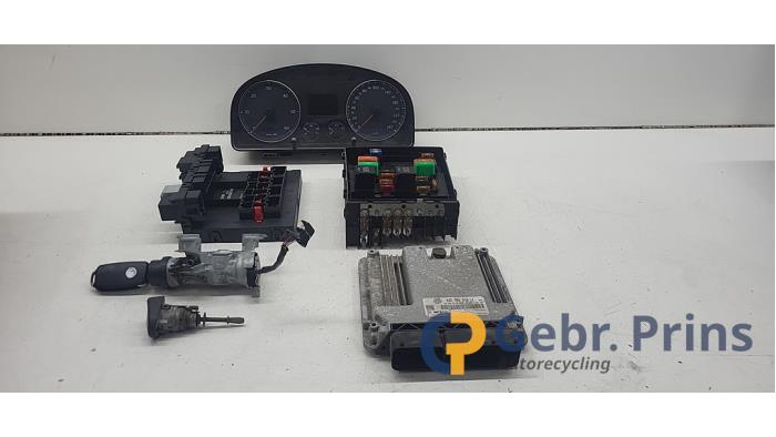Used Ignition lock + computer Volkswagen Caddy III (2KA,2KH,2CA,2CH) 2.0 SDI Price € 151,25 Inclusive VAT offered by Autorec. Gebr. Prins b.v.