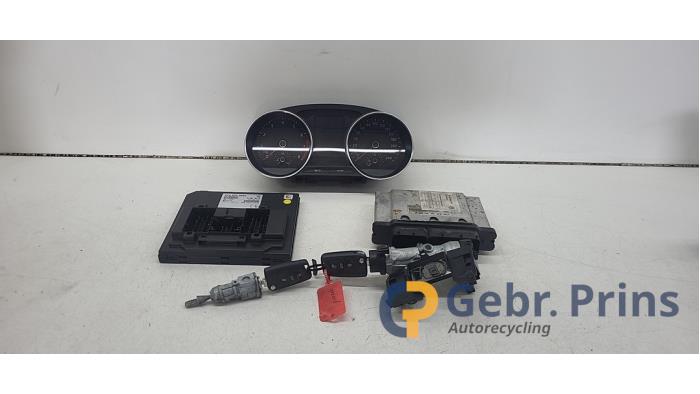 Used Ignition lock + computer Volkswagen Polo V (6R) 1.2 TSI 16V BlueMotion Technology Price € 125,00 Margin scheme offered by Autorec. Gebr. Prins b.v.