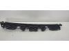 Peugeot 2008 (UD/UK/UR/US/UX) 1.2 VTi 12V PureTech 130 Support pare-chocs arrière centre