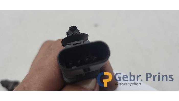 Sonde lambda d'un Peugeot 2008 (UD/UK/UR/US/UX) 1.2 VTi 12V PureTech 130 2021