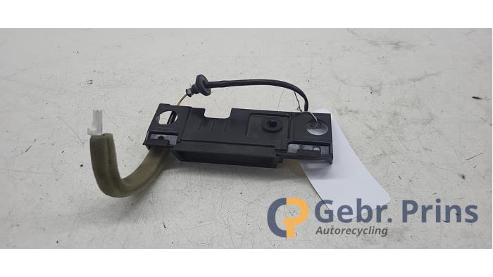 Begagnade Dynamo Mitsubishi Colt (Z2/Z3) 1.1 12V Pris € 30,00 Marginaltabell erbjuds av Autorec. Gebr. Prins b.v.