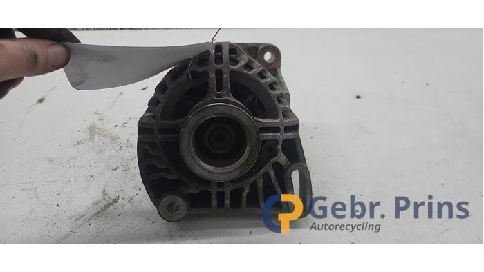 Begagnade Dynamo Ford Ka II 1.2 Pris € 40,00 Marginaltabell erbjuds av Autorec. Gebr. Prins b.v.