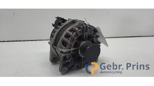 Dynamo van een Nissan Micra (K14) 1.0 IG-T 100 2021