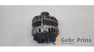 Dynamo van een Nissan Micra (K14) 1.0 IG-T 100 2021