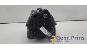 Dynamo van een Nissan Micra (K14) 1.0 IG-T 100 2021