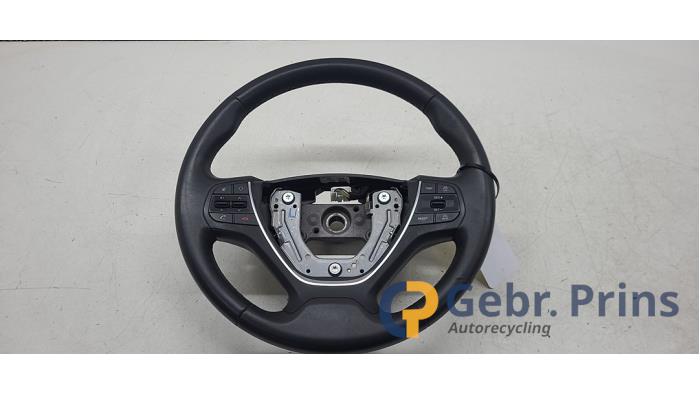 Begagnade Ratt Hyundai i20 (GBB) 1.2i 16V Pris € 75,00 Marginaltabell erbjuds av Autorec. Gebr. Prins b.v.