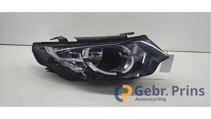 Używane Reflektor prawy Landrover Discovery Sport (LC) 2.0 Si4 16V Cena € 250,00 Procedura marży oferowane przez Autorec. Gebr. Prins b.v.