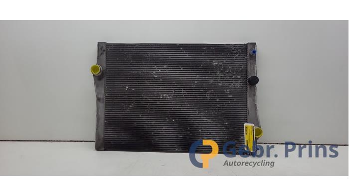 Usagé Radiateur BMW X5 (F15) xDrive 35d 3.0 24V Prix € 75,00 Règlement à la marge proposé par Autorec. Gebr. Prins b.v.