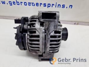 Dynamo van een Mercedes-Benz C Combi (S203) 2.6 C-240 18V 2001