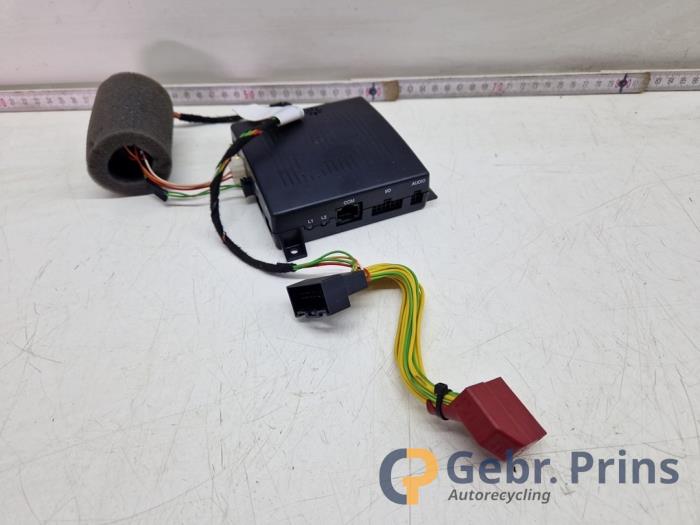 Używane Modul GPS Volkswagen Passat Variant (3G5) 1.4 GTE 16V Cena € 50,00 Procedura marży oferowane przez Autorec. Gebr. Prins b.v.