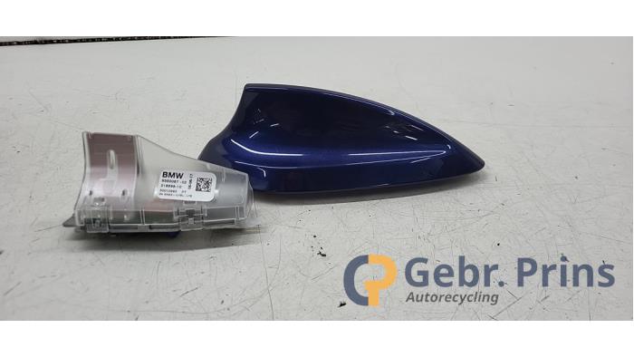 Używane Antena BMW 1 serie (F20) 118d 2.0 16V Cena € 30,00 Procedura marży oferowane przez Autorec. Gebr. Prins b.v.