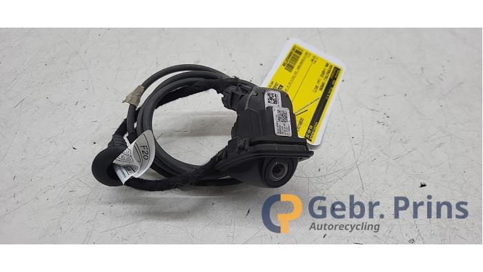 Begagnade Backkamera BMW 1 serie (F20) 118d 2.0 16V Pris € 75,00 Marginaltabell erbjuds av Autorec. Gebr. Prins b.v.